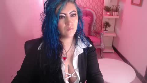 Scarleth online show from 10.20.25