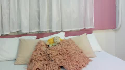 scarlet  online show from 11.26.25