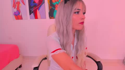 Scarletliz online show from 10.16.25