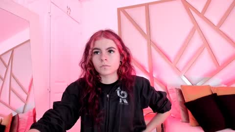 Scarlet online show from 01.14.25