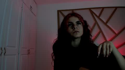 Scarlet online show from 01.17.25