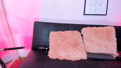 Scarlet online show from 01.22.25