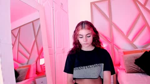 Scarlet online show from 02.01.25