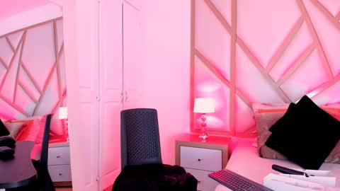 Scarlet online show from 02.03.25