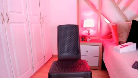 Scarlet online show from 02.05.25