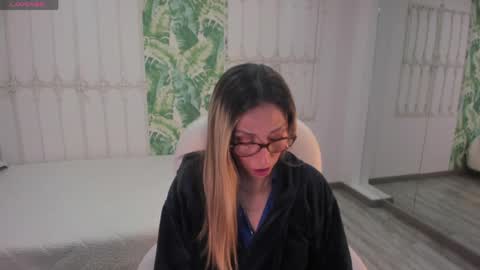 Snapshot of scarlett_079 chatting on 04.19.26 Scarlett online show from 04.19.26