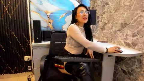 scarlett__14 online show from 09.18.25