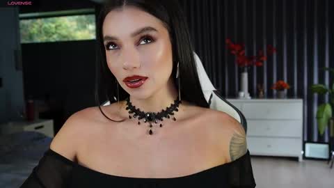 juli online show from 10.30.25