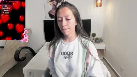 Snapshot of scarlett__bell chatting on 02.18.25 Scarlett online show from 02.18.25