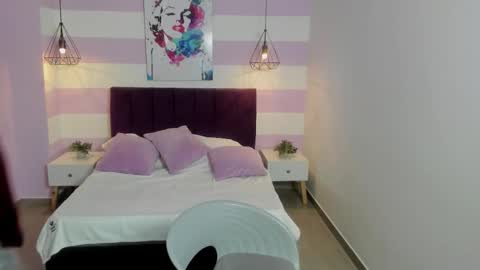 Snapshot of scarlett__bell chatting on 11.06.25 Scarlett online show from 11.06.25