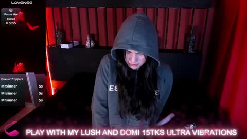 Snapshot of scarlett__fox__ chatting on 12.16.24 SCARLETT FOX online show from 12.16.24