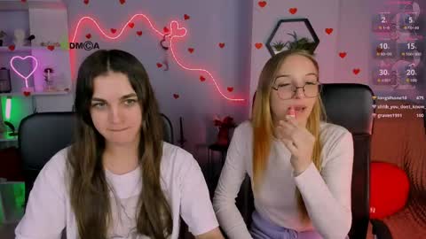 Snapshot of scarlett_badgirl chatting on 04.23.26 Scarlett online show from 04.23.26