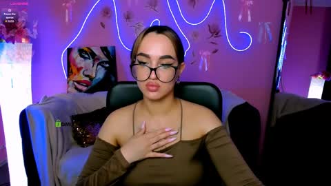 Snapshot of scarlett_badgirl chatting on 04.27.26 Scarlett online show from 04.27.26