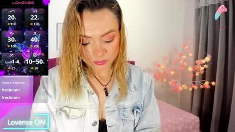 Snapshot of scarlett_blake11 chatting on 10.12.25 scarlett_blake11 online show from 10.12.25