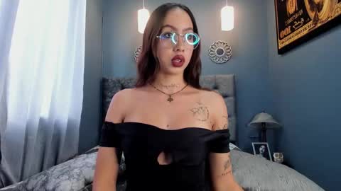 Snapshot of scarlett_buttock chatting on 10.15.25 Scarlett online show from 10.15.25