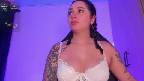 Snapshot of scarlett_collins_ chatting on 05.01.26 SCARLETT COLLINS online show from 05.01.26