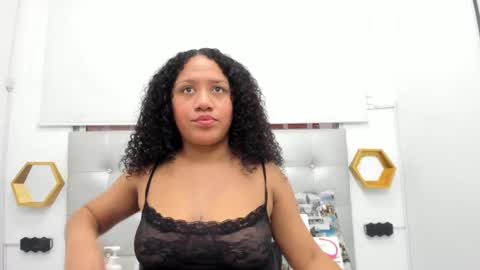 Snapshot of scarlett_fox20 chatting on 01.09.25 scarlett_fox20 online show from 01.09.25