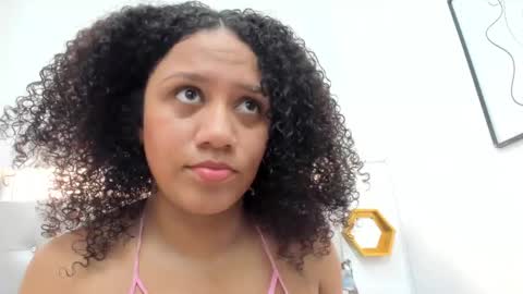 Snapshot of scarlett_fox20 chatting on 01.11.25 scarlett_fox20 online show from 01.11.25