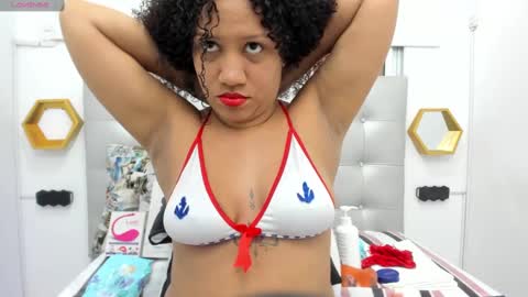 Snapshot of scarlett_fox20 chatting on 02.07.25 scarlett_fox20 online show from 02.07.25