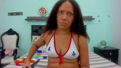 Snapshot of scarlett_fox20 chatting on 06.14.26 scarlett_fox20 online show from 06.14.26