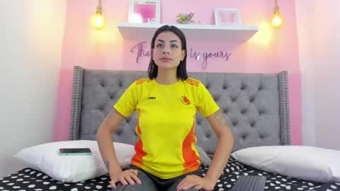 Snapshot of scarlett_glowx chatting on 05.21.26 scarlett_glowx online show from 05.21.26