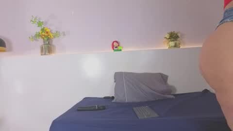 Scarlett  online show from 12.22.25