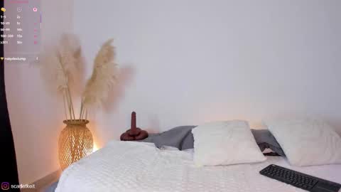 scarlet  online show from 11.12.25