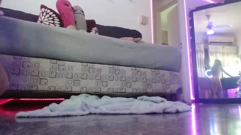 Snapshot of scarlett_more77 chatting on 12.21.24 scarleett online show from 12.21.24