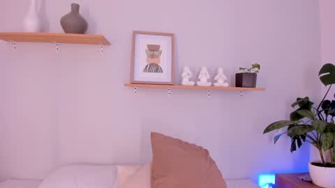 Scarlett Morgan online show from 01.28.25