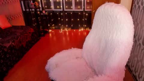 Snapshot of scarlett_ohara_1861 chatting on 01.14.25 Scarlett online show from 01.14.25