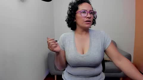 Snapshot of scarlett_sax chatting on 06.03.26 Scarlett sax online show from 06.03.26