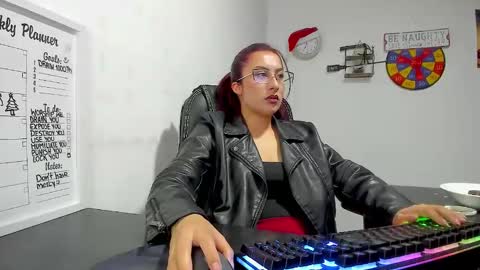 Mistress Scarlett online show from 12.21.24