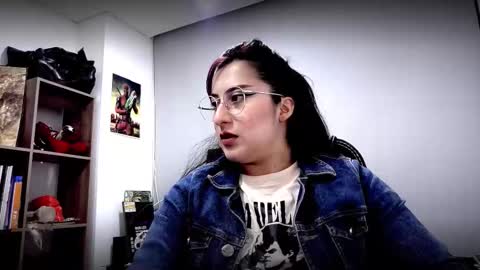 Snapshot of scarlett_sen chatting on 03.06.26 Mistress Scarlett online show from 03.06.26