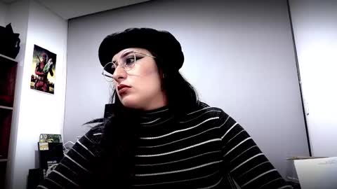 Snapshot of scarlett_sen chatting on 03.14.26 Mistress Scarlett online show from 03.14.26