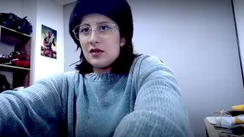 Snapshot of scarlett_sen chatting on 04.15.26 Mistress Scarlett online show from 04.15.26