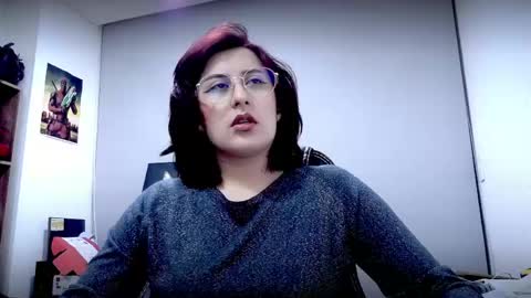 Snapshot of scarlett_sen chatting on 04.17.26 Mistress Scarlett online show from 04.17.26