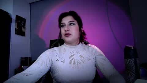 Snapshot of scarlett_sen chatting on 05.09.26 Mistress Scarlett online show from 05.09.26