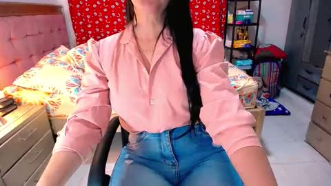 Snapshot of scarlett_sex2 chatting on 04.11.26 scarlet online show from 04.11.26