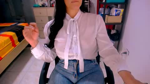 Snapshot of scarlett_sex2 chatting on 05.29.26 scarlet online show from 05.29.26