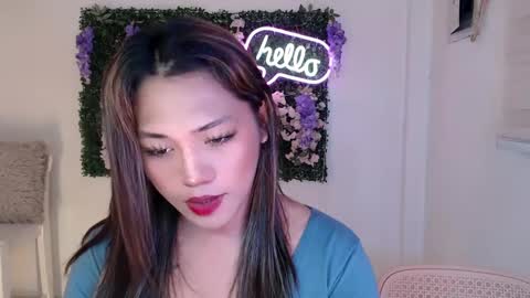 Snapshot of scarlett_sofia69 chatting on 02.11.25 online show from 02.11.25