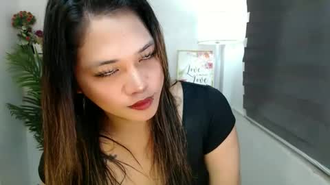 Snapshot of scarlett_sofia69 chatting on 09.29.25 online show from 09.29.25