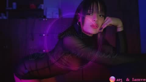 Snapshot of scarlett_v3la chatting on 02.18.25 Scarlett  online show from 02.18.25