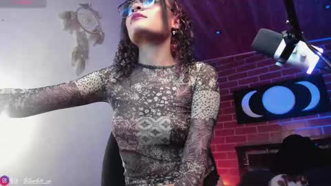 Snapshot of scarlett_v3la chatting on 10.18.25 Scarlett  online show from 10.18.25