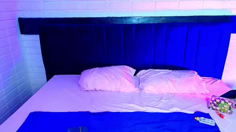 Snapshot of scarlettboobs_ chatting on 10.16.25 ScarlettBoobs online show from 10.16.25