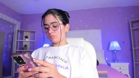 Scarlette  online show from 09.25.25