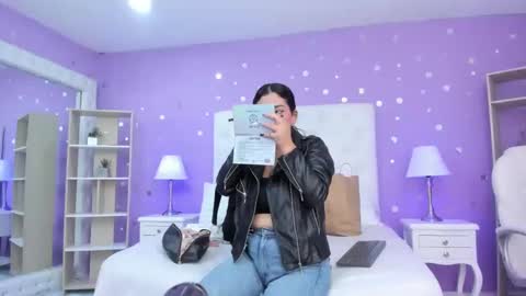 Scarlette  online show from 11.15.25