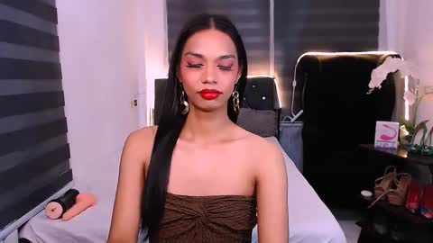 Snapshot of scarlette_sluttish_princess chatting on 02.24.25 scarlette online show from 02.24.25