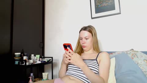 Snapshot of scarlettford chatting on 02.25.26 Scarlett online show from 02.25.26