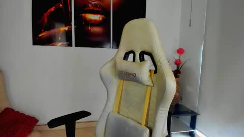 Scarlett online show from 10.24.25