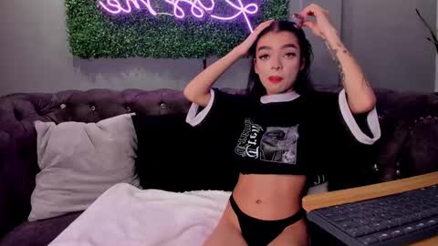 Scarlet online show from 10.27.25